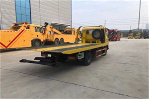 不老屯非事故拖车